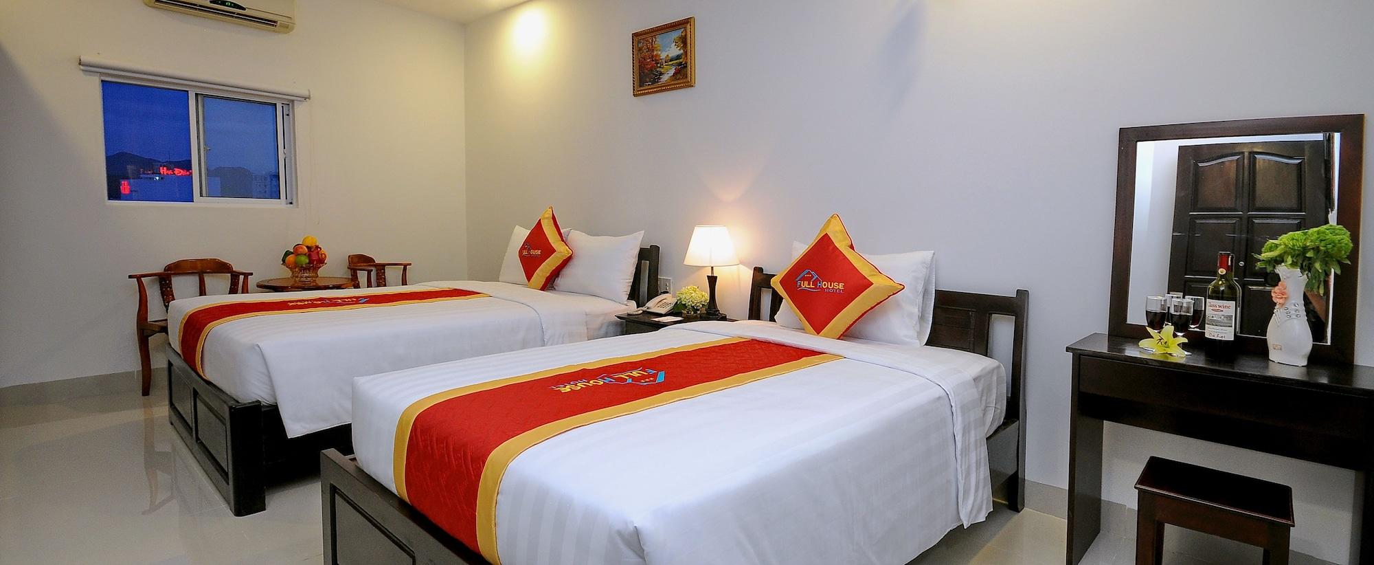 Full House Hotel Nha Trang Exteriör bild