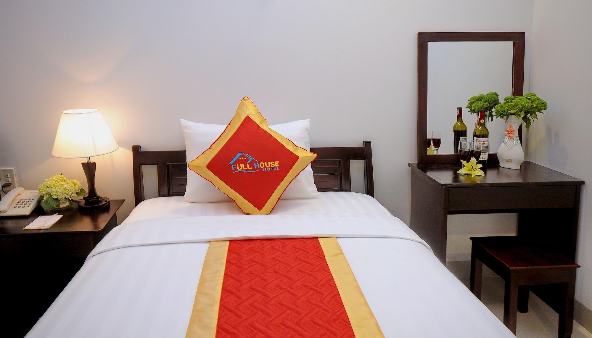 Full House Hotel Nha Trang Exteriör bild