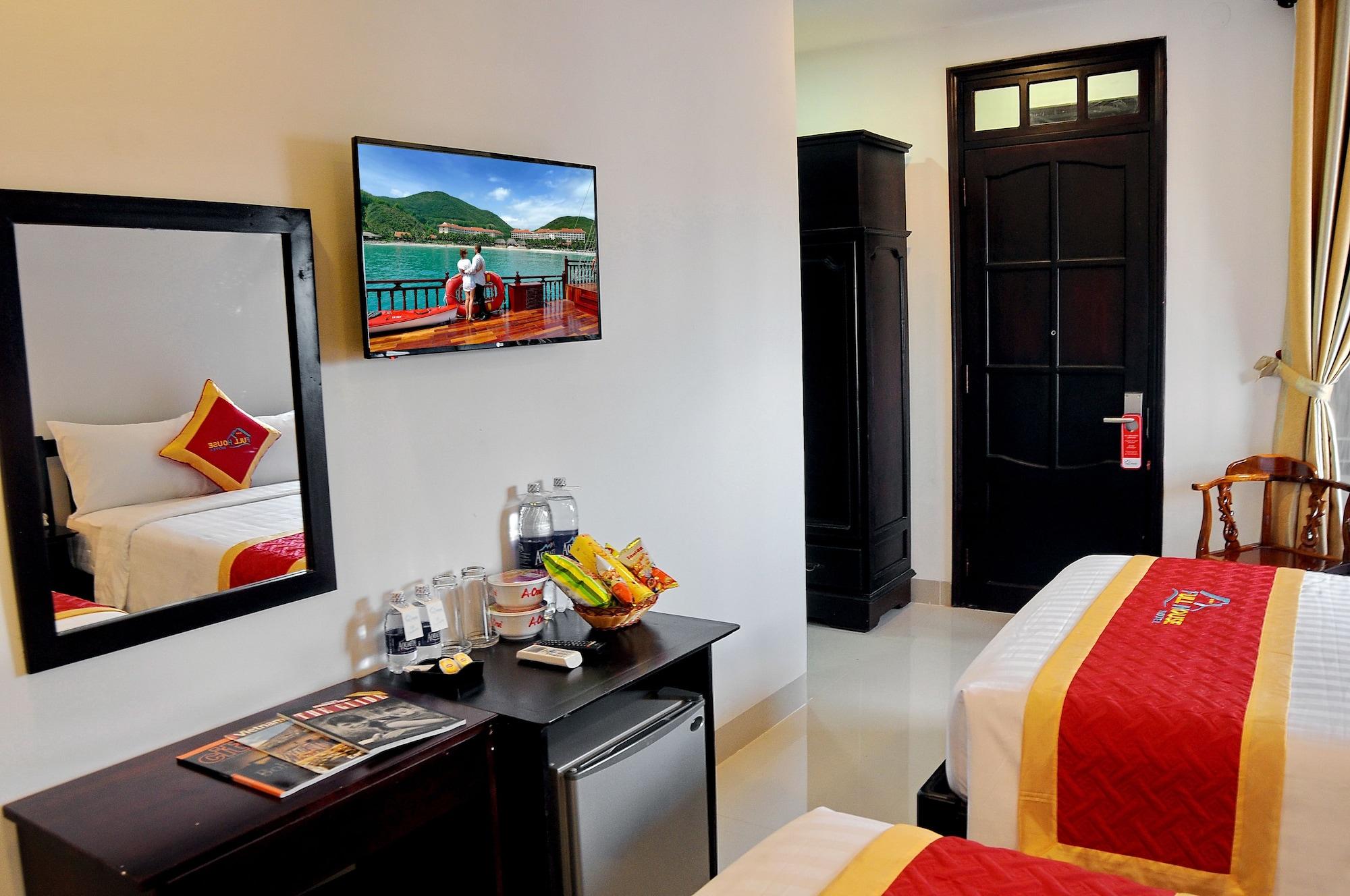 Full House Hotel Nha Trang Exteriör bild