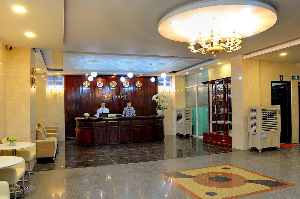 Full House Hotel Nha Trang Exteriör bild