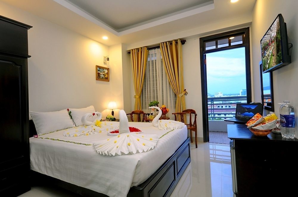 Full House Hotel Nha Trang Exteriör bild